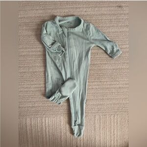 Preemie Kyte Baby Zipper Footie with Hat